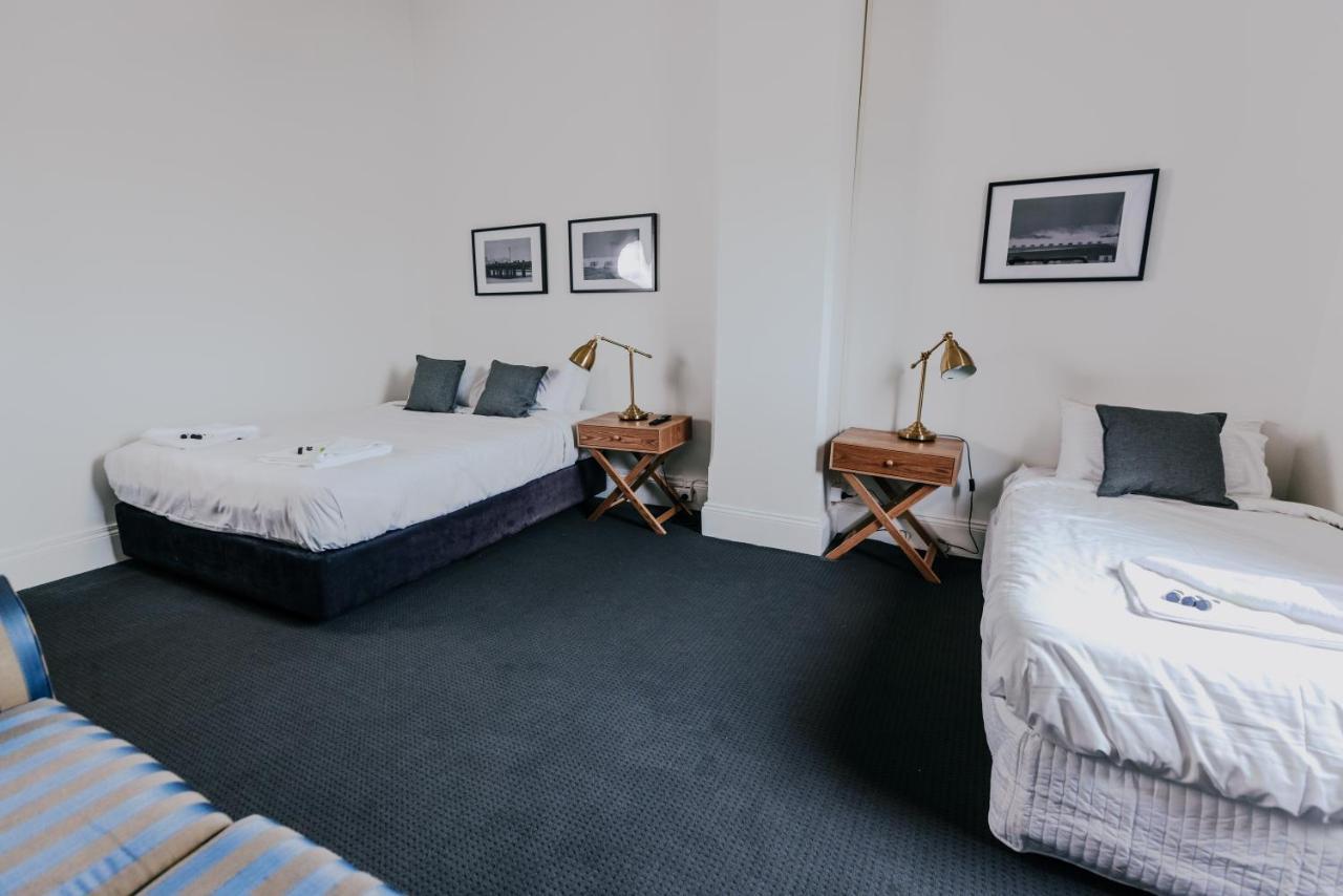 Holmesville Hotel Extérieur photo